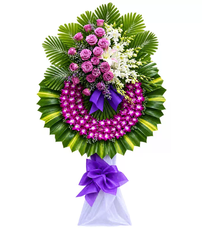 Vòng hoa viếng hồng tím