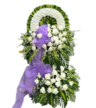 Kệ hoa viếng trắng xanh