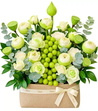 Giỏ trái cây hoa trắng xanh