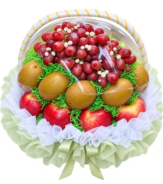 Giỏ trái cây nho đỏ