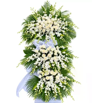 Kệ hoa viếng trắng xanh