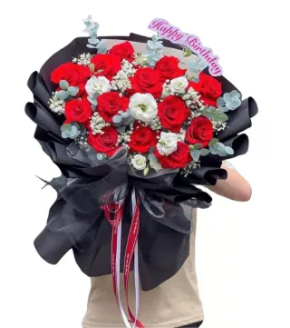 Bó hồng đỏ phối hoa trắng